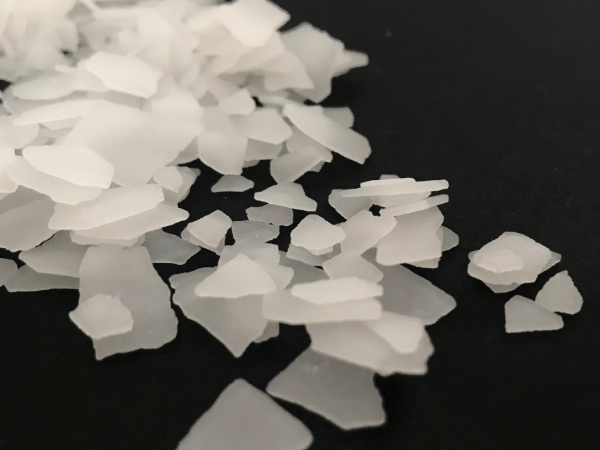 六水白片氯化鎂